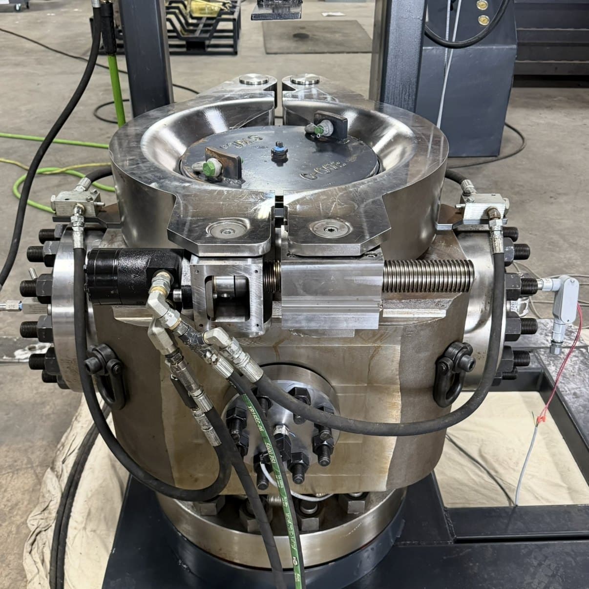 RCD bowl assembly with the bowl, hydraulic motor housing, and finished jaws machined by FabCon